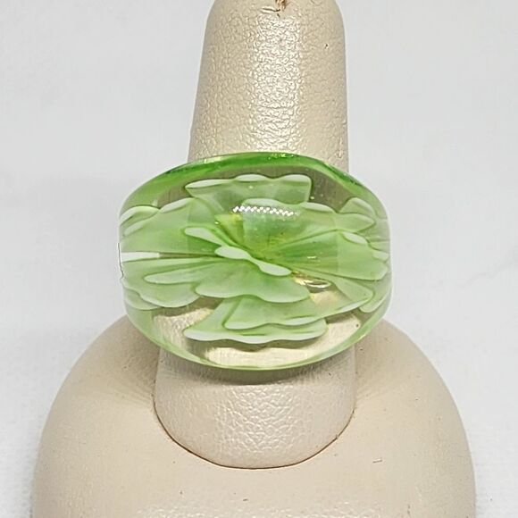 Jewelry - Green & Clear Glass Ring (7)